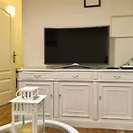 Apartment Velazquez 117, 4-3